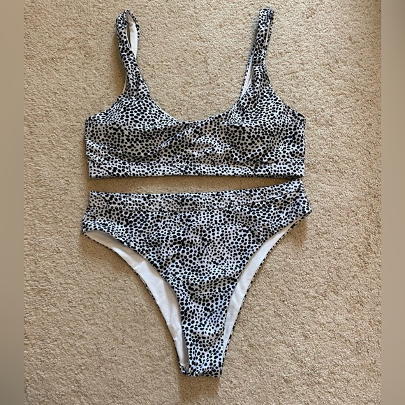 ROMWE Other - Dalmatian Bikini Set
